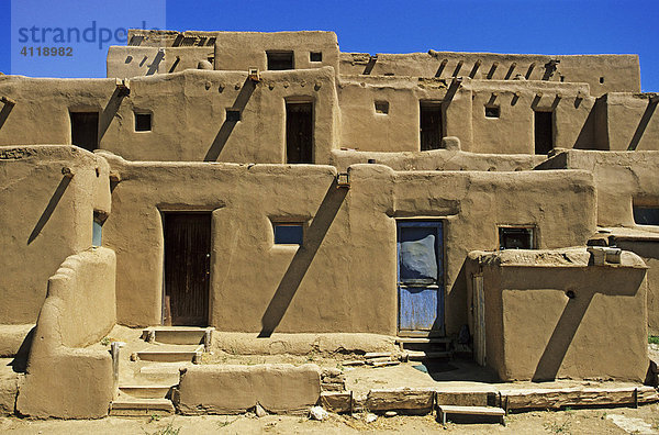 Lehmarchitektur in Taos Pueblo  New Mexico  USA  Amerika