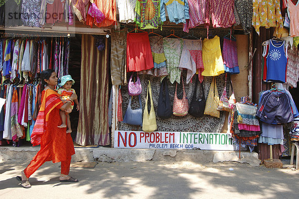 Indien  Goa  no problem international Souvenirstand am Strand von Palolem