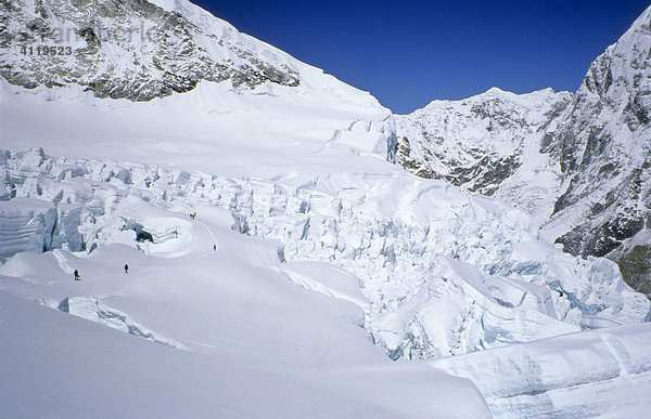 Gletscherbruch des Western Cwm in den Khumbu-Eisfall  ca. 5900m  Mount Everest  Himalaya  Nepal
