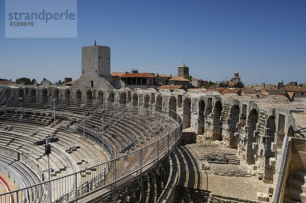 Das römische Amphitheater in Arles  Frankreich