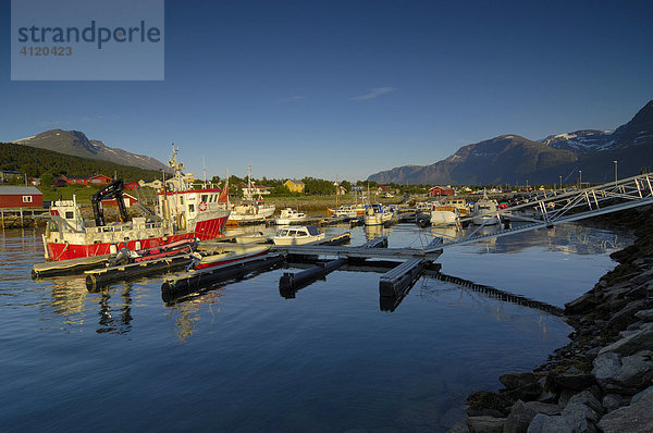 Fischerhafen  Lyngen  Troms Norwegen