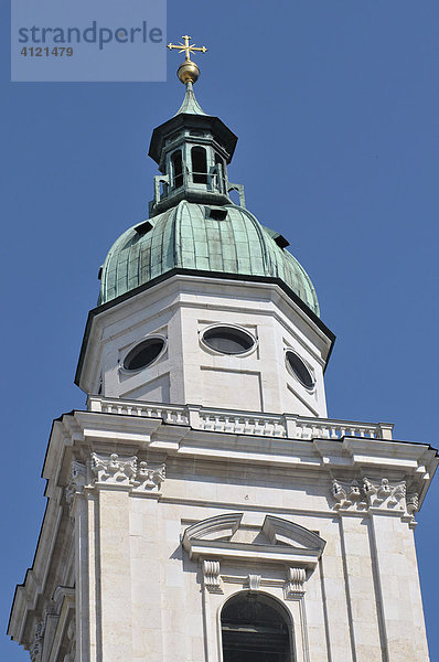Turm des Salzburger Doms  Salzburg  Österreich  Europa