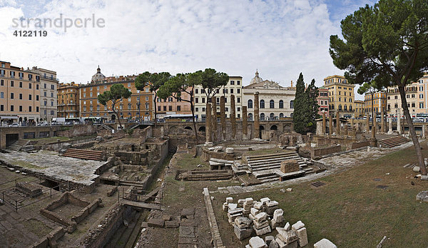Ausgrabung republikanischer Tempel in der Area Sacra del Largo Torre Argentina  Rom  Italien