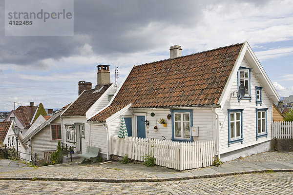 Schöne alte Holzhäuser des Stadteiles Alt Stavanger  Stavanger (Kulturhauptstadt 2008)  Norwegen Holzhäuser