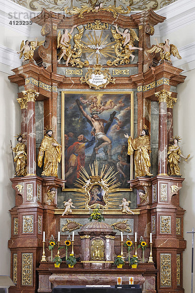 Altar  Pfarrkirche Schönau  Triestingtal  Niederösterreich  Österreich