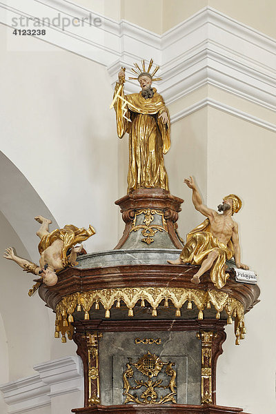 Hl. Augustinus auf der Kanzel in der Pfarrkirche  Schönau  Triestingtal  Niederösterreich  Österreich