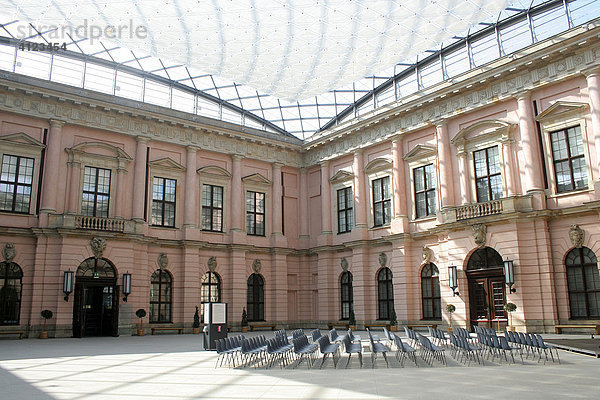 Deutsches Historisches Museum  der Schlüterhof im Zeughaus  Berlin Deutschland