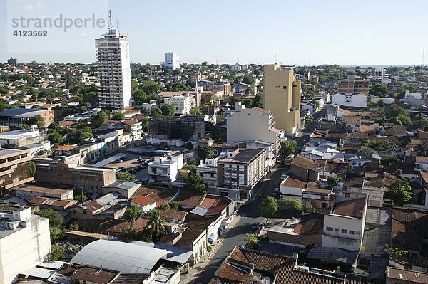Blick auf die Innenstadt von Asuncion  Paraguay  Südamerika