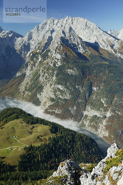 Königssee im Nebel  Kampenwand  Berchtesgadener Land  Oberbayern  Deutschland