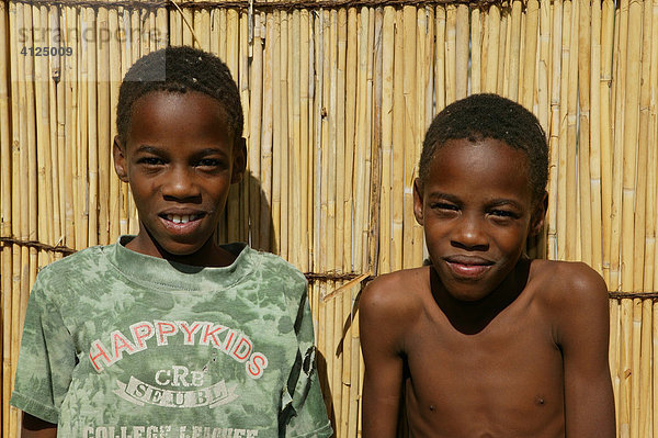 Jungen  Sehitwa  Botswana  Afrika