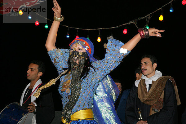 Tänzerin  Derwische  Sufis  Ghize  Ägypten  Afrika