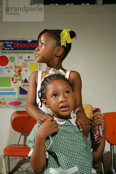 Kinder im Kindergarten  New Amsterdam  Guyana  Südamerika