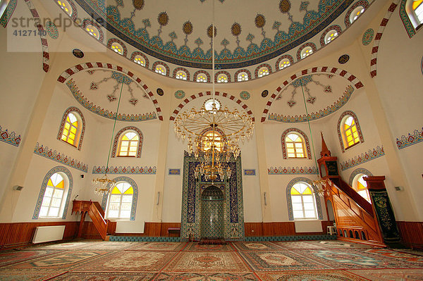 Die Minbar und Kanzel  Bozan Moschee  Innenaufnahme  Südtürkei  Türkei  Asien