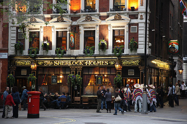 Das Sherlock Holms Pub  Trafalgar Square  London  Großbritannien  Europa