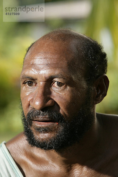 Mann  Portrait  Biliau  Papua Neuguinea  Melanesien  Kontinent Australien