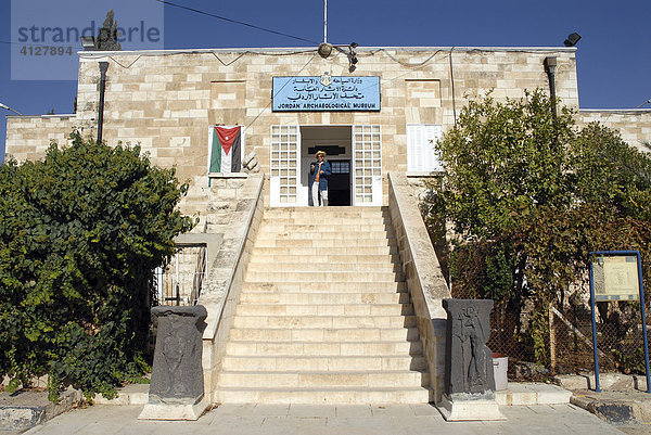 Das Archäologische Museum auf dem Zitadellenhügel (Dschebel al-Qalaà) in Amman  Jordanien