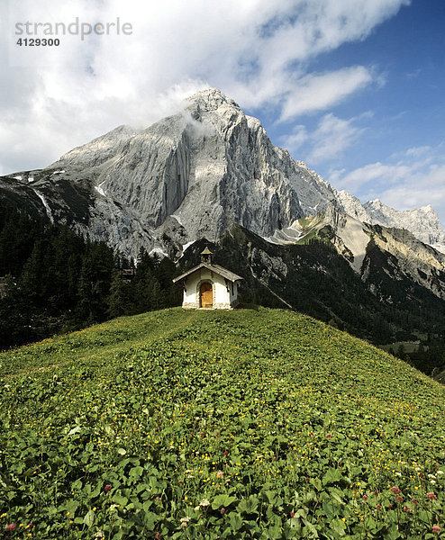 Halleranger Alm  Kapelle  Kleiner Lafatscher  Karwendel  Tirol  Österreich