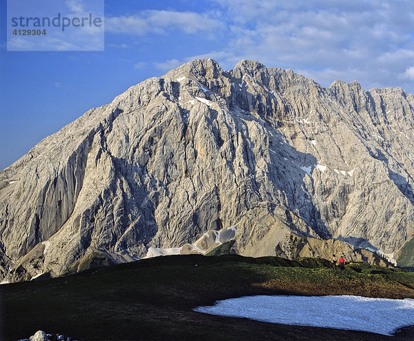 Am Suntiger  hinten Großer und Kleiner Lafatscher  Karwendel  Tirol  Österreich