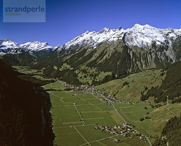 Holzgau im Lechtal  Lechtaler und Allgäuer Alpen  Tirol  Österreich