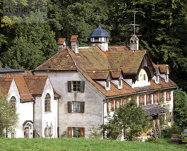 Ehemaliges Brunnenhaus in Aschau  Chiemgau  Oberbayern  Deutschland