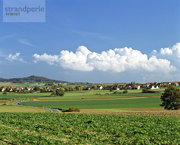 Udenhausen bei Grebenstein  LK Kassel  Panorama  Wolkenstimmung  Nordhessen  Hessen  Deutschland