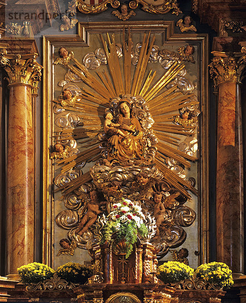 Wallfahrtskirche Maria Saal  vergoldetes Marienbild  Kärnten  Österreich