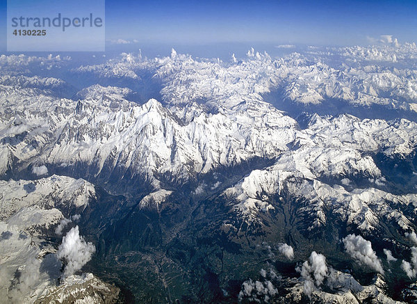 Mont Blanc  Mitte Mont Blanc Massiv  Savoyer Alpen  Luftbild  Frankreich