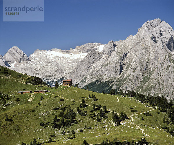 Schachenschloss  König Ludwig II  Schachen  Wettersteingebirge  Garmisch-Partenkirchen  Oberbayern  Bayern  Deutschland