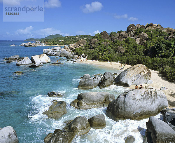 Felsen am Strand  Britische Jungferninseln  British Virgin Islands  Kleine Antillen  Karibik