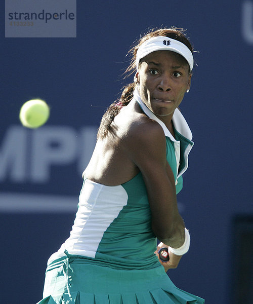 Venus Williams (USA). US Open 2007 USTA Billie Jean King National Tennis Center New York  USA