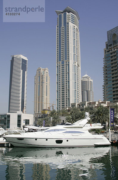 U.A.E.  Dubai  Yacht  Boot in Dubai Marina Hafen