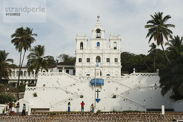 Typisch portugisische barocke Kirche Our Lady of the Immaculate Conception  Panaji  Goa  Indien  Asien