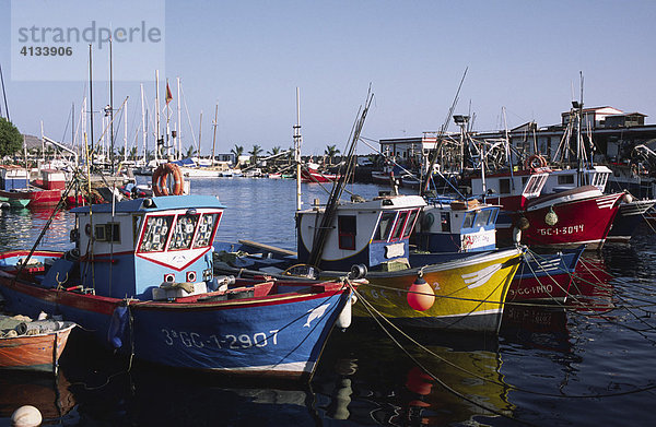 Hafen  Puerto de Mogan  Gran Canaria  Kanarische Inseln  Spanien