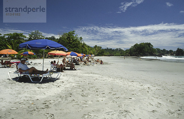 Playa Espadilla  Nationalpark Manuel Antonio  Zentral-Pazifikkueste  Costa Rica  Zentralamerika