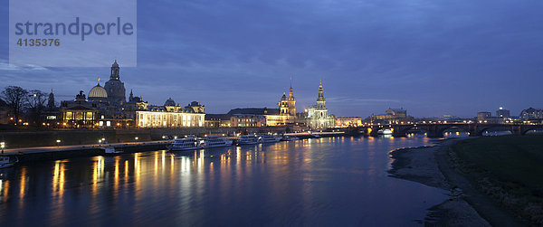 Panorama der barocken Altstadt  Dresden  Sachsen  Deutschland