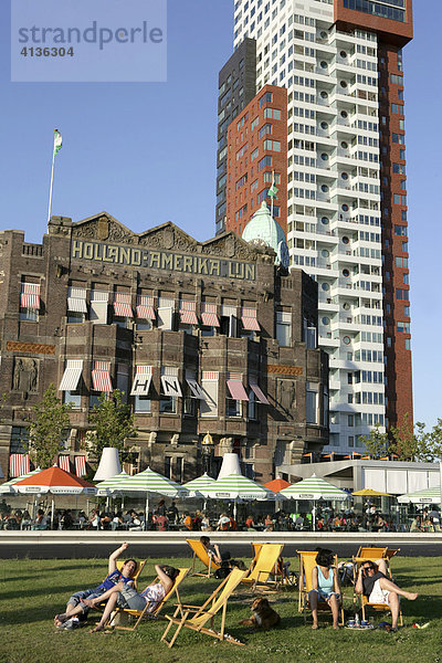 Gebäude der ehemaligen Holland-Amerika-Lijn Reederei  heute das Hotel New York  Rotterdam  Niederlande