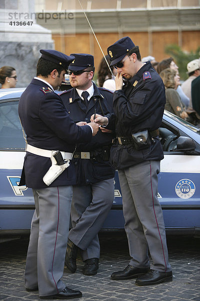 ITA  Italien  Rom : Polizia municipale  Polizisten