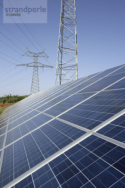 ESP  Spanien  Beneixama: Solarstrom Kraftwerk  gebaut von der deutschen City-Solar-Gruppe