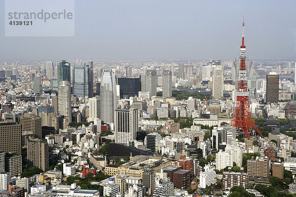 Tokyo Tower  Stadtteile Shinbashi  Shiba und Daimon  Tokio  Japan