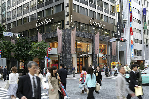 Cartier Geschäft auf der Chuo Dori Strasse  elegantes Einkaufs- und Vergnügungsviertel Ginza  Tokio  Japan  Asien