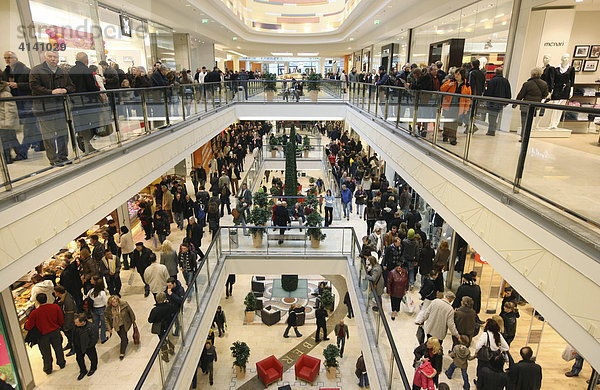 Einkaufszentrum Limbecker Platz  eröffnet im März 2008  grösstes innerstädtisches Einkaufszentrum Deutschlands  Essen  Nordrhein-Westfalen  Deutschland  Europa