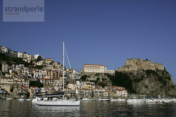 Hafen von Scilla  Calabrien  Italien