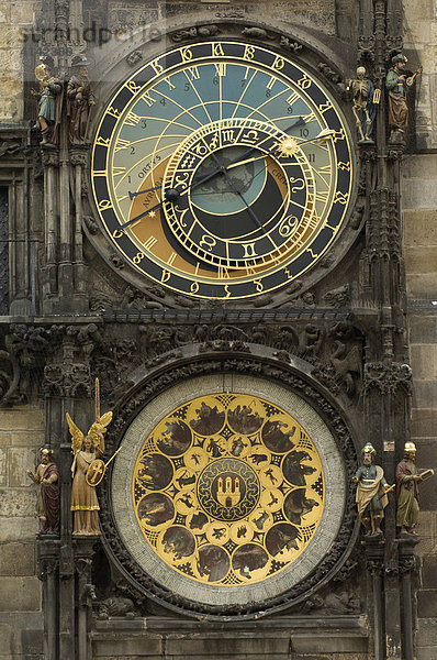 Astronomische Uhr am Altstädter Rathaus  Prag  Tschechische Republik