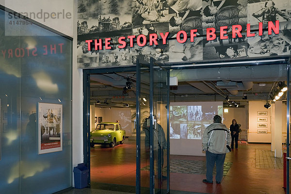 Eingang zur Ausstellung The Story of Berlin  Charlottenburg  Berlin  Deutschland