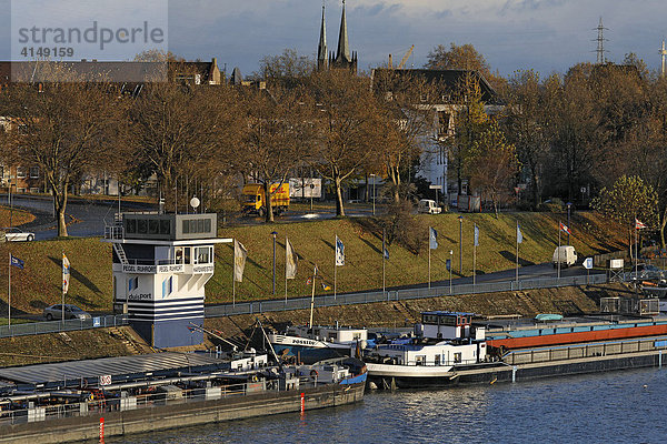 Pegel Ruhrort  Duisburg  NRW  Deutschland