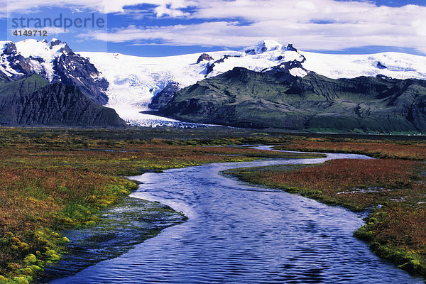 Vatnajökull Gletscher und Gletscherbach  Island