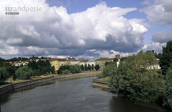 Altstadt mit Fluß Emajögi  Tartu  Estland