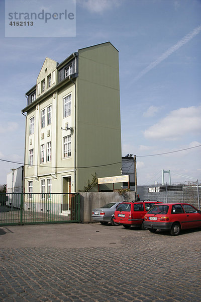 Eine Doppelhaushälfte in Köln  Nordrhein-Westfalen  Deutschland