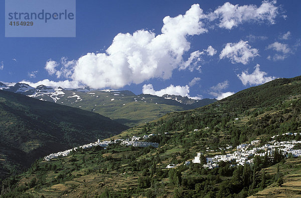 Bubión links Capileira  Sierra Nevada  Alpujarra  Alpujarras  Granada  Andalusien  Spanien