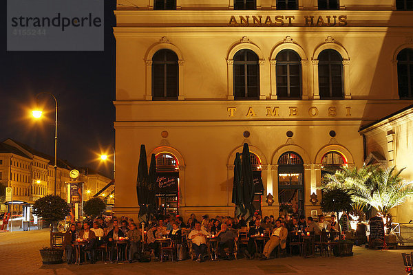 Annast Haus mit Café Tambosi  Odeonsplatz  München  Bayern  Deutschland  Europa
